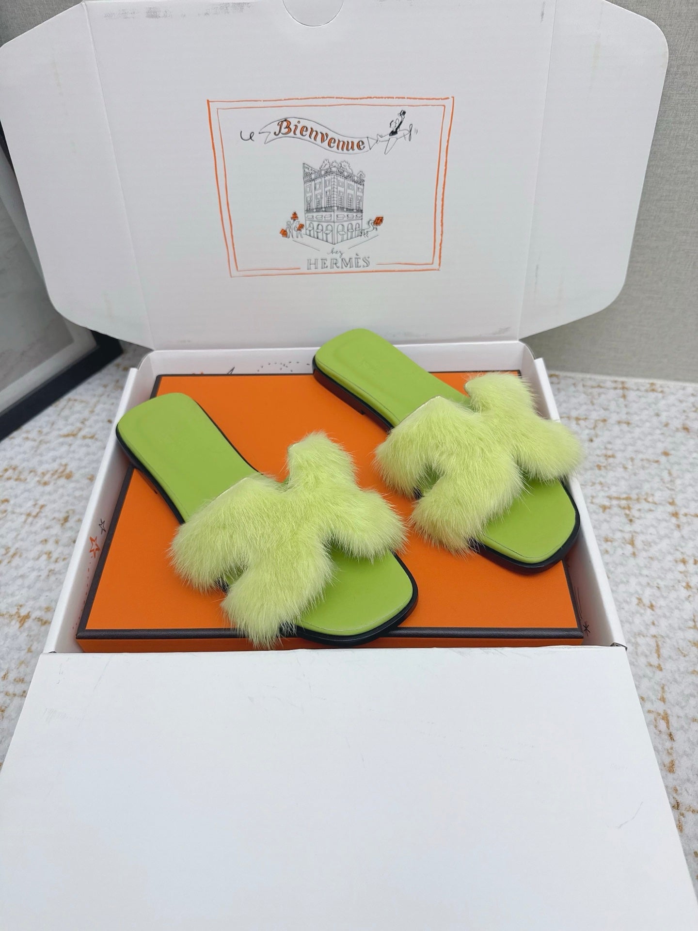 HM 25 Oran Green Colorful Fur Leather 732857