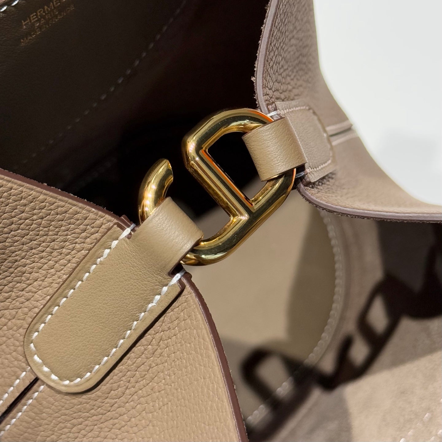 HM In-The-Loop 18cm Bag Etoupe Taurillon Clemence Leather