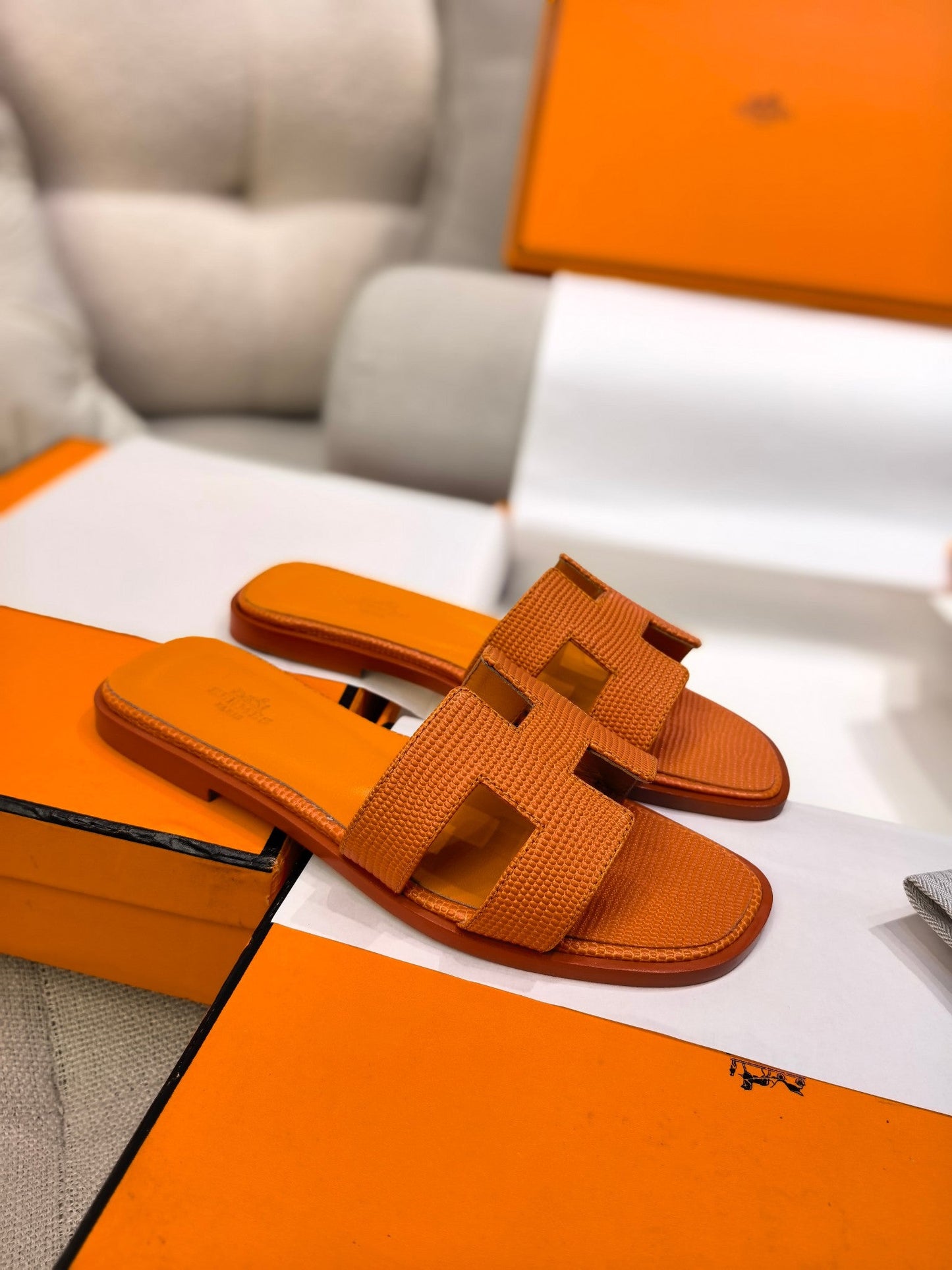 HM 26s Oran Sandal Orange Epsom 708454