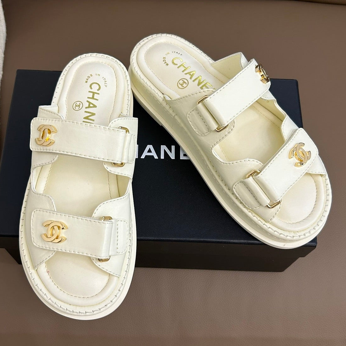 Chanel 2026 Slipper Women's Open Sandals Leather 779323