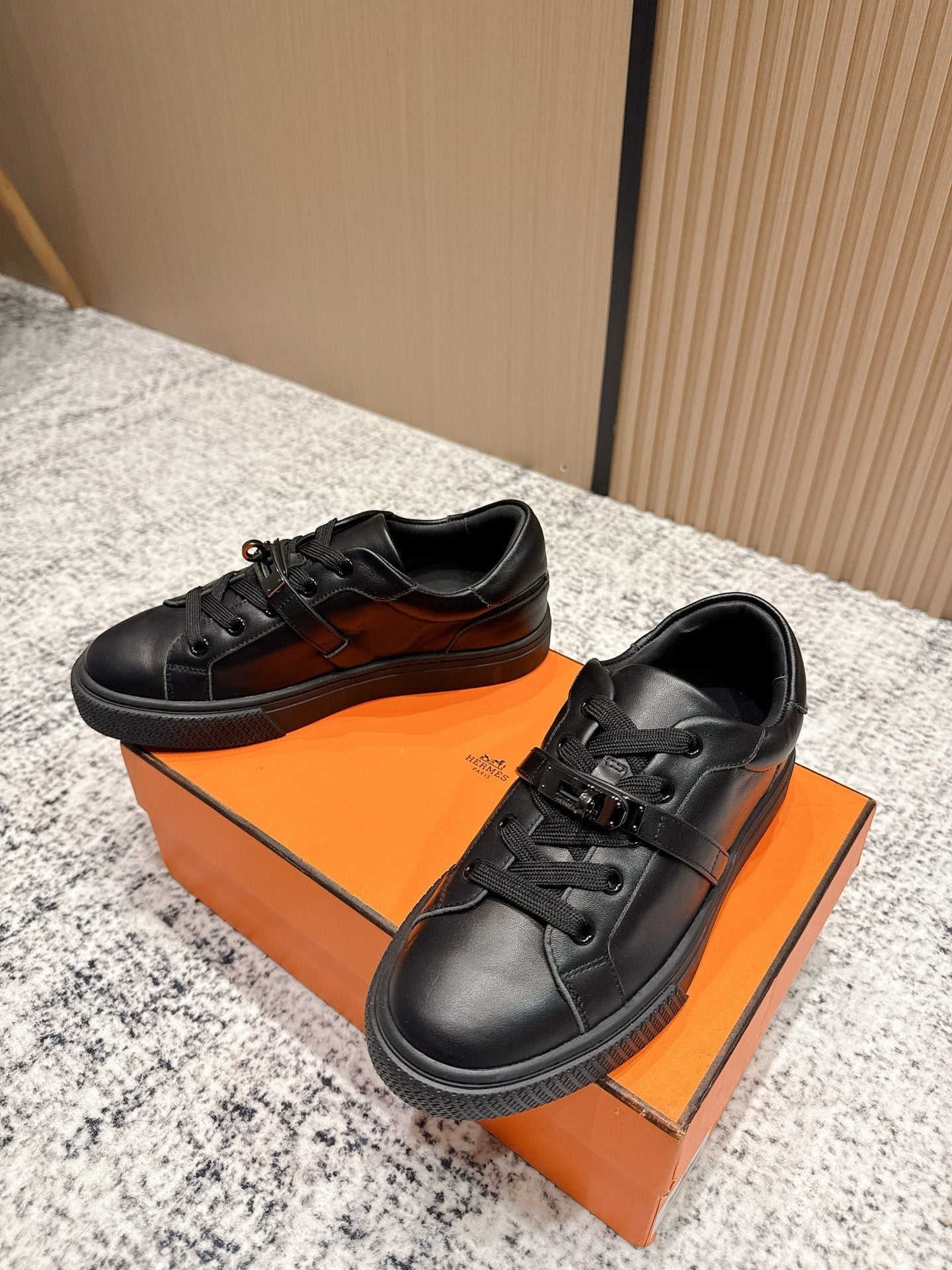 HM Casual Sneakers Black Buckle Black Leather
