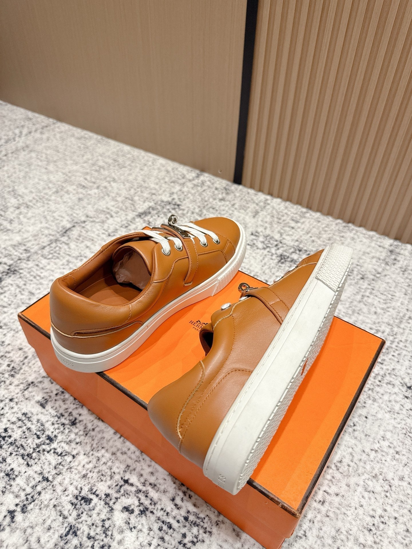 HM Casual Sneakers Sliver Buckle Brown Leather