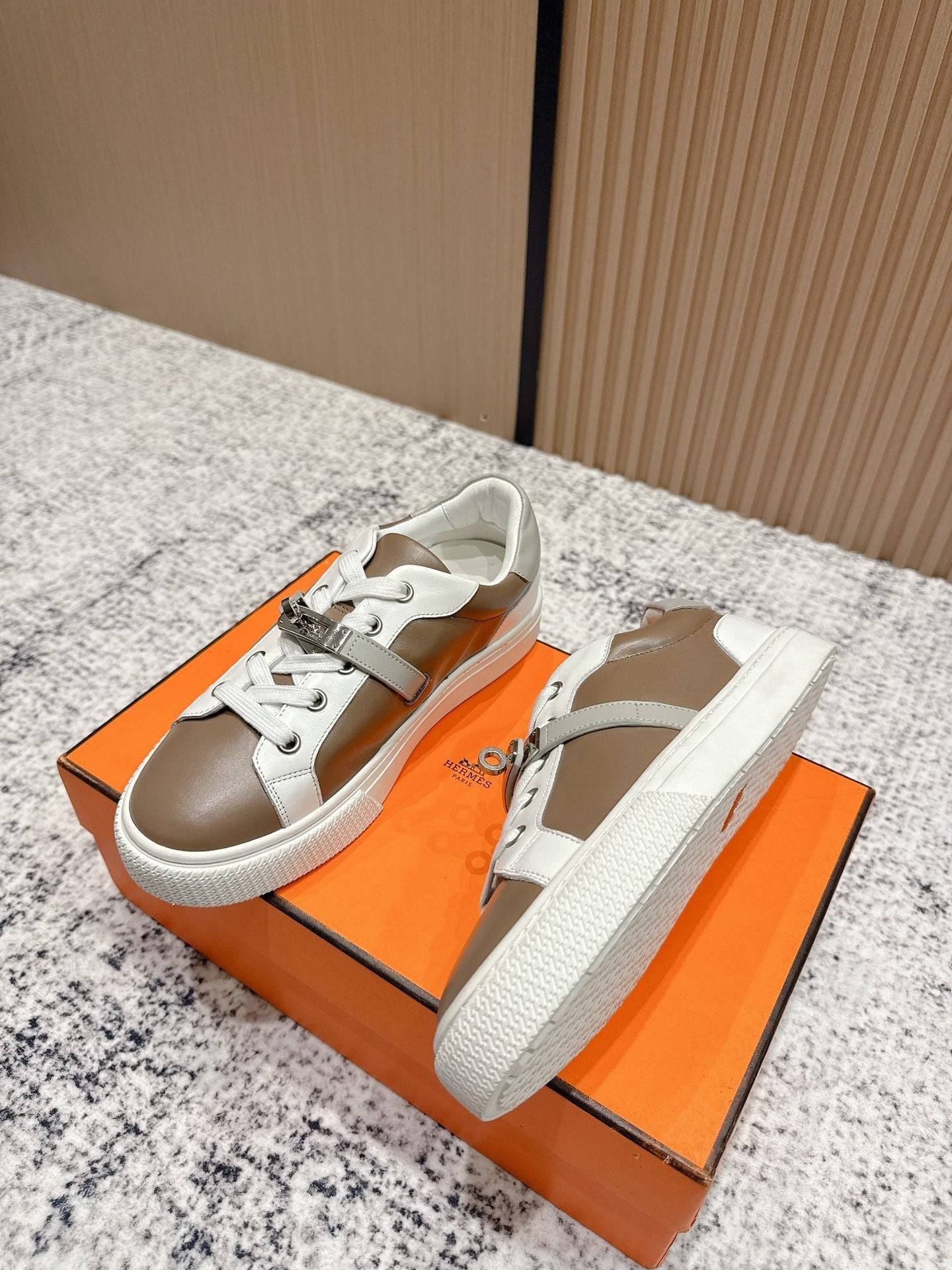 HM Casual Sneakers  Buckle Taupe White Leather