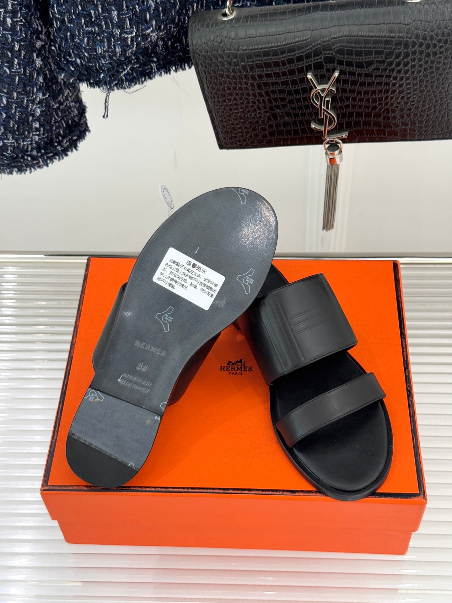 HM 26WF Monica Sandal Black Sheepskin 642857