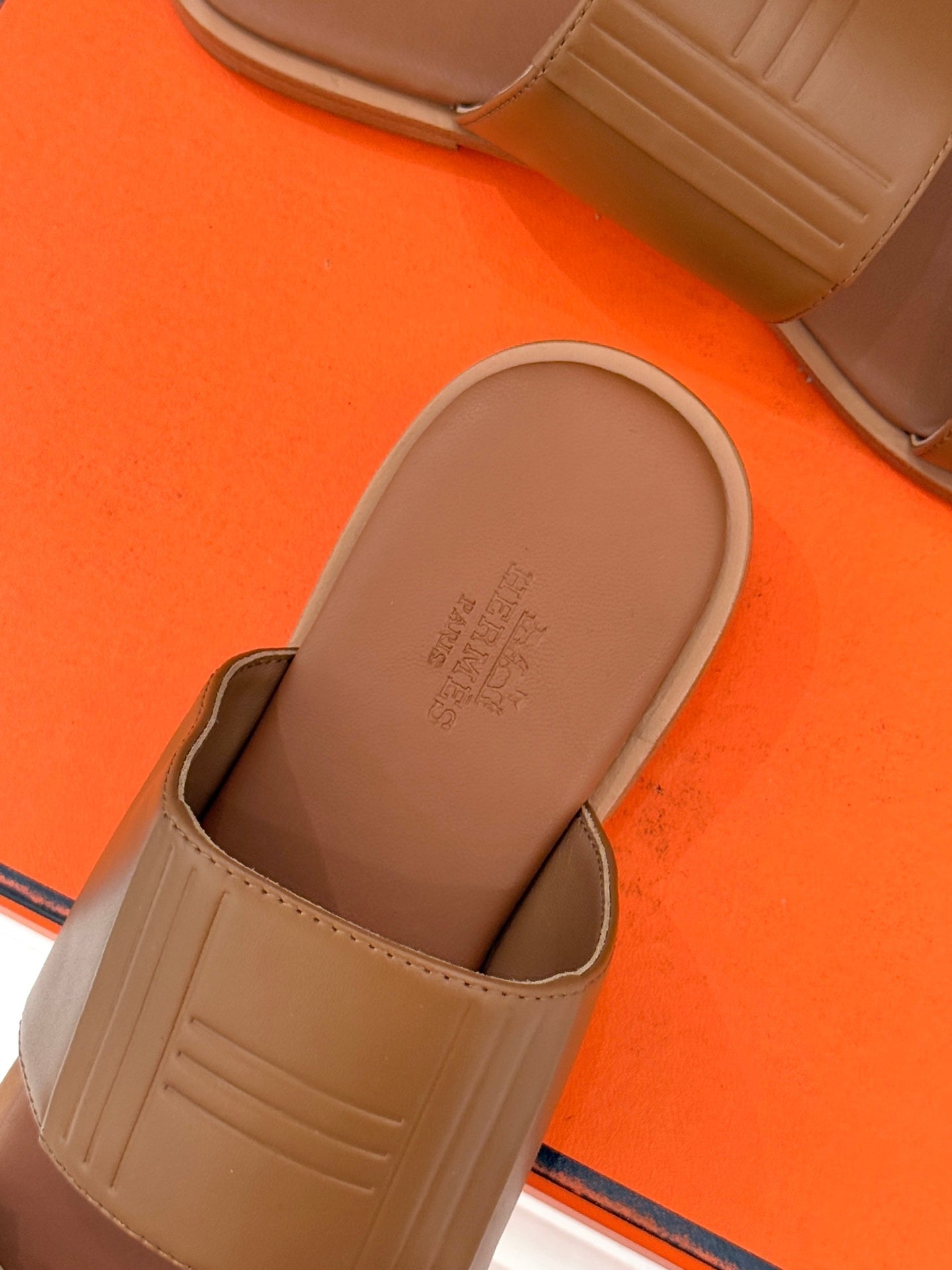 HM 26WF Monica Sandal Brown Sheepskin 642855
