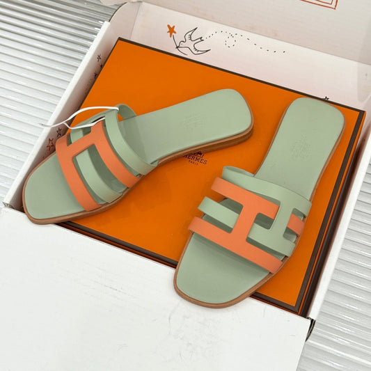 HM 26s Strappy Flat Sandals Green Orange Sheepskin 905784