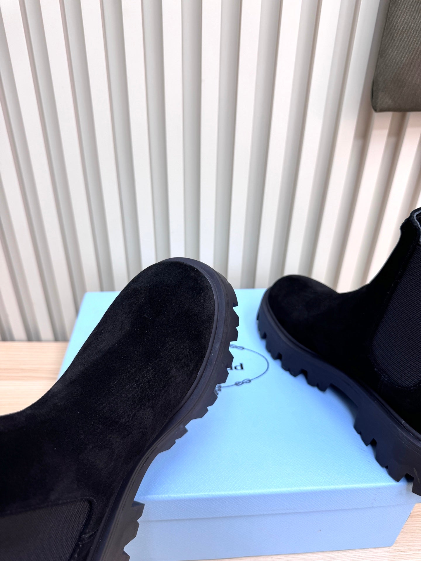PRA ankle boots black suede 443663