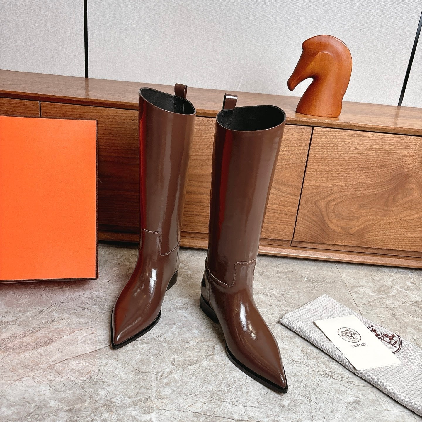 HM FW Pointed-Toe Riding Boots Brown Patent Leather 541260