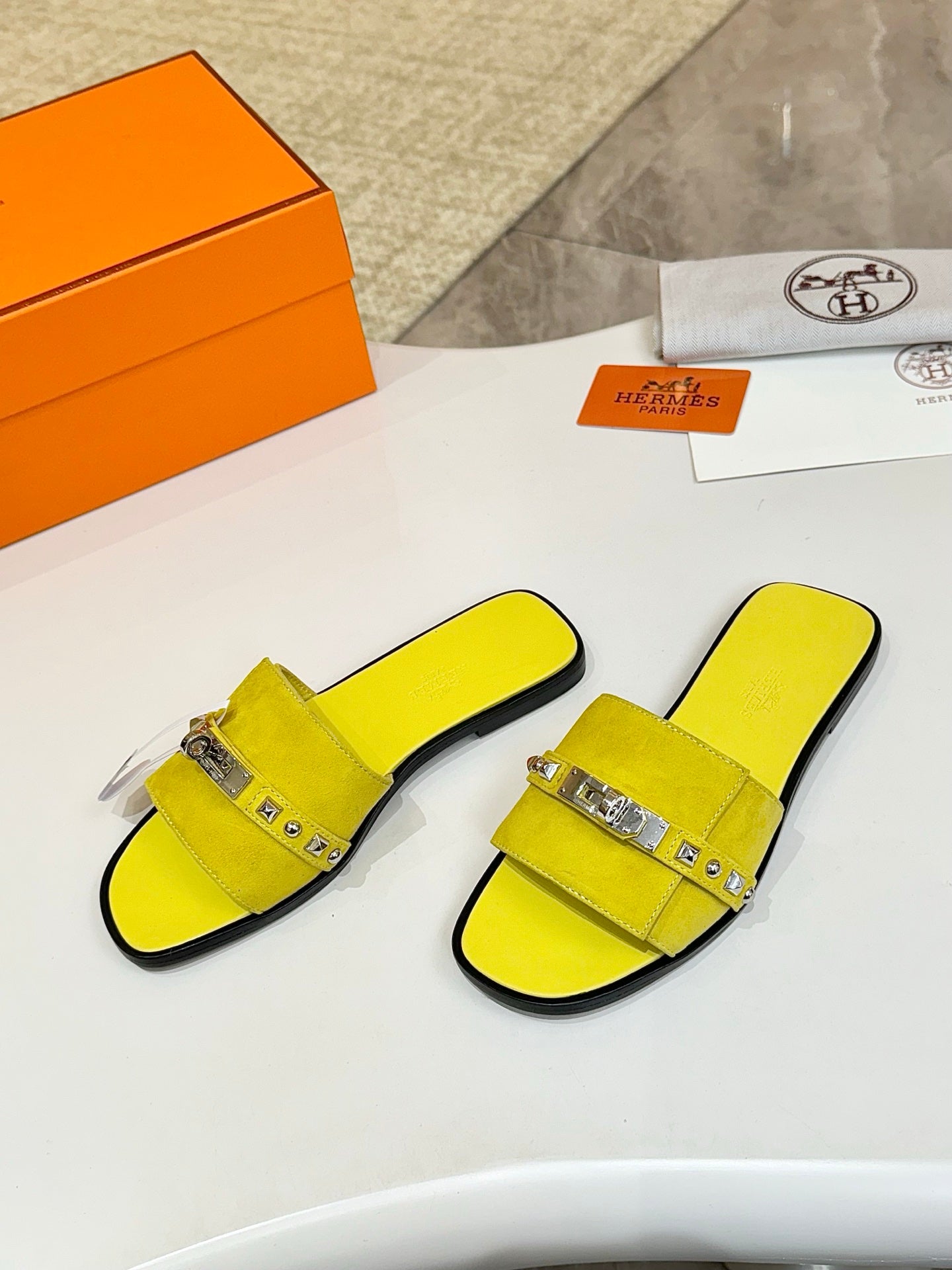 HM 26s Giulia Sandal In Yellow Suede And Calfskin Silver Hardware