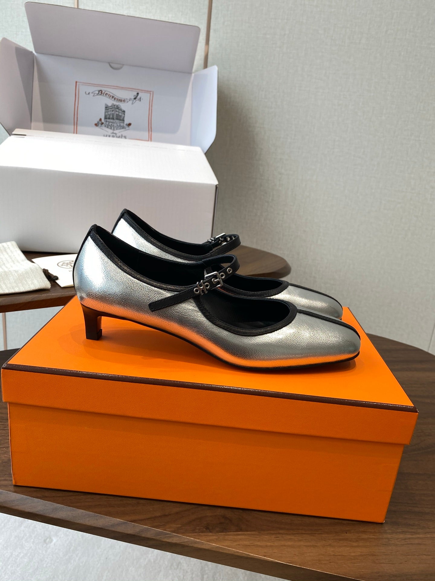 HM 25s Mary Jane 40mm Sliver Calfskin 422568