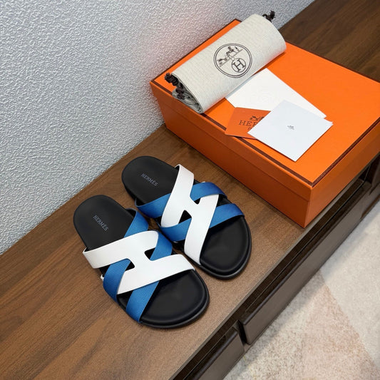HM 26s Kazimir Sandal In White Calfskin And Blue Fabric