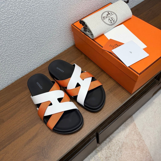 HM 26s Kazimir Sandal In Black Calfskin And Caramel Brown Suede
