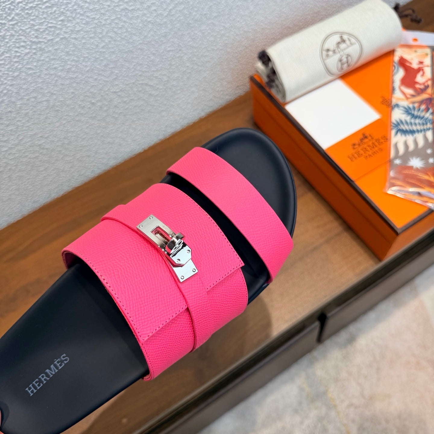 HM Jackson Sandals Hot Pink Sheepskin 707179