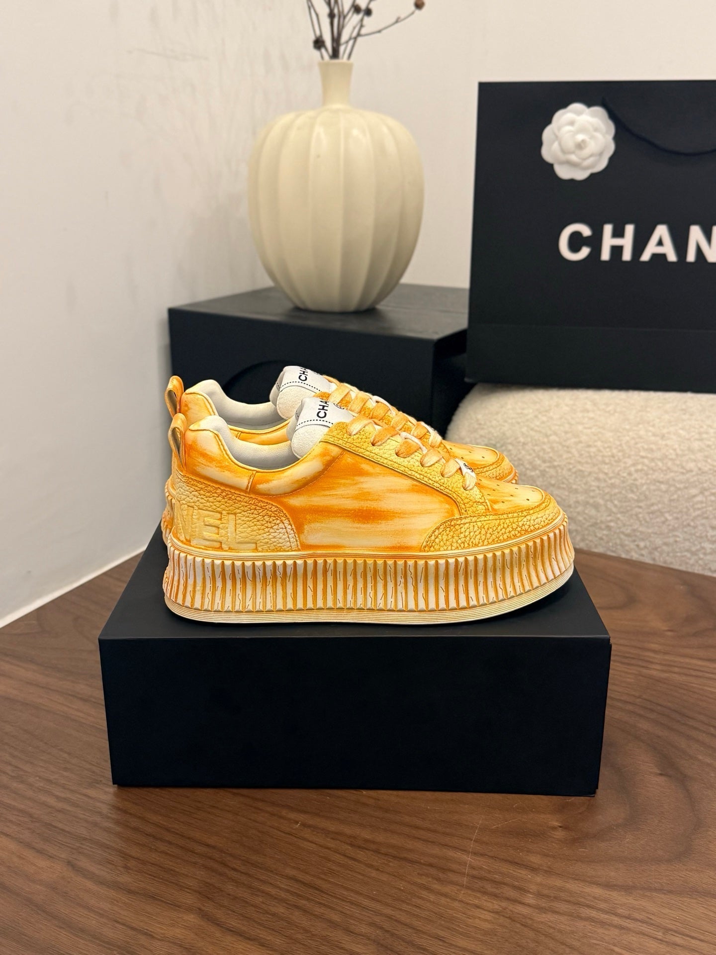 CC 26s Casual Sneaker Sunny Orange Leather 183617