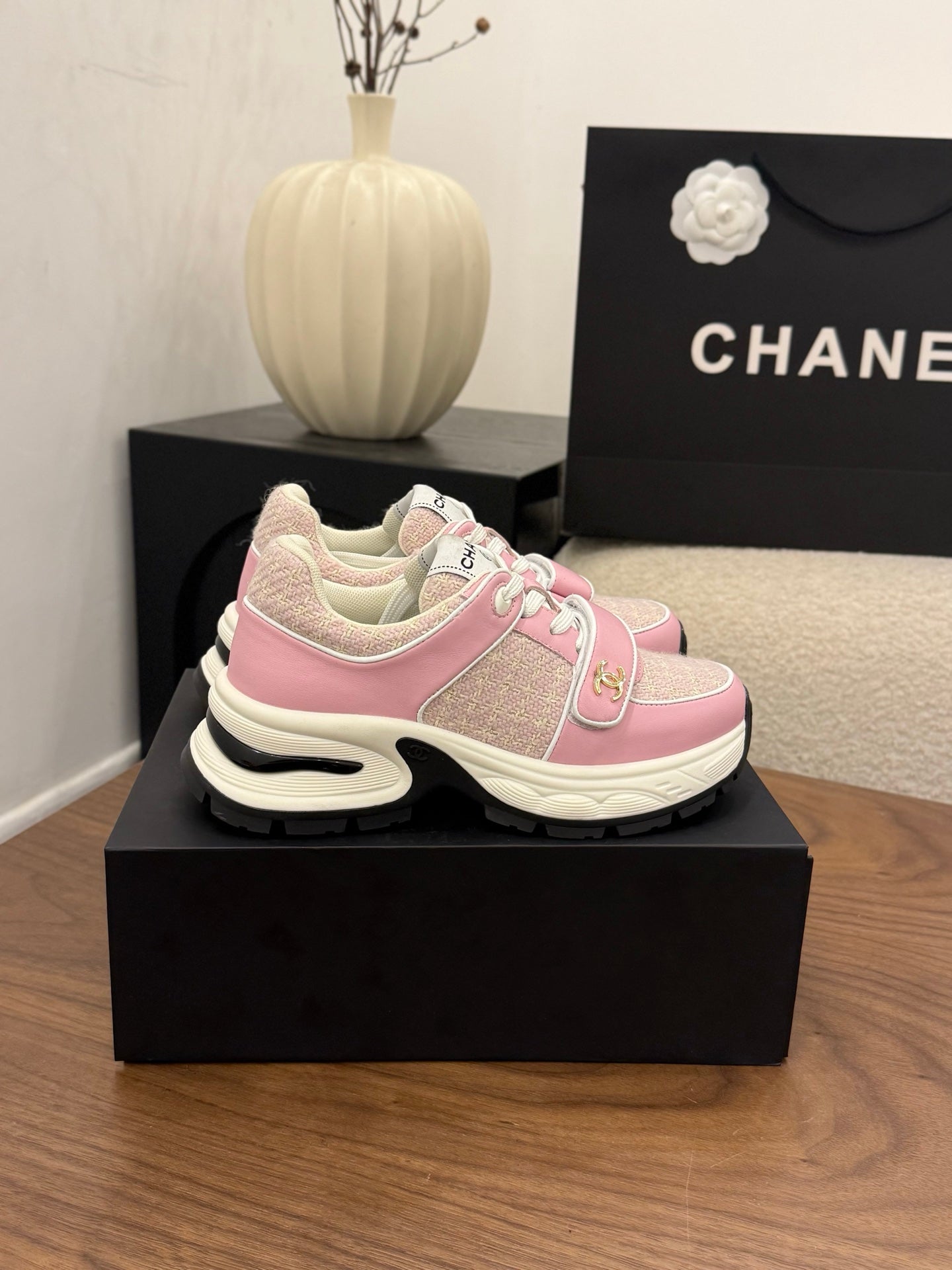 CC 26s Casual Sneaker Pink Tweed Leather 183602