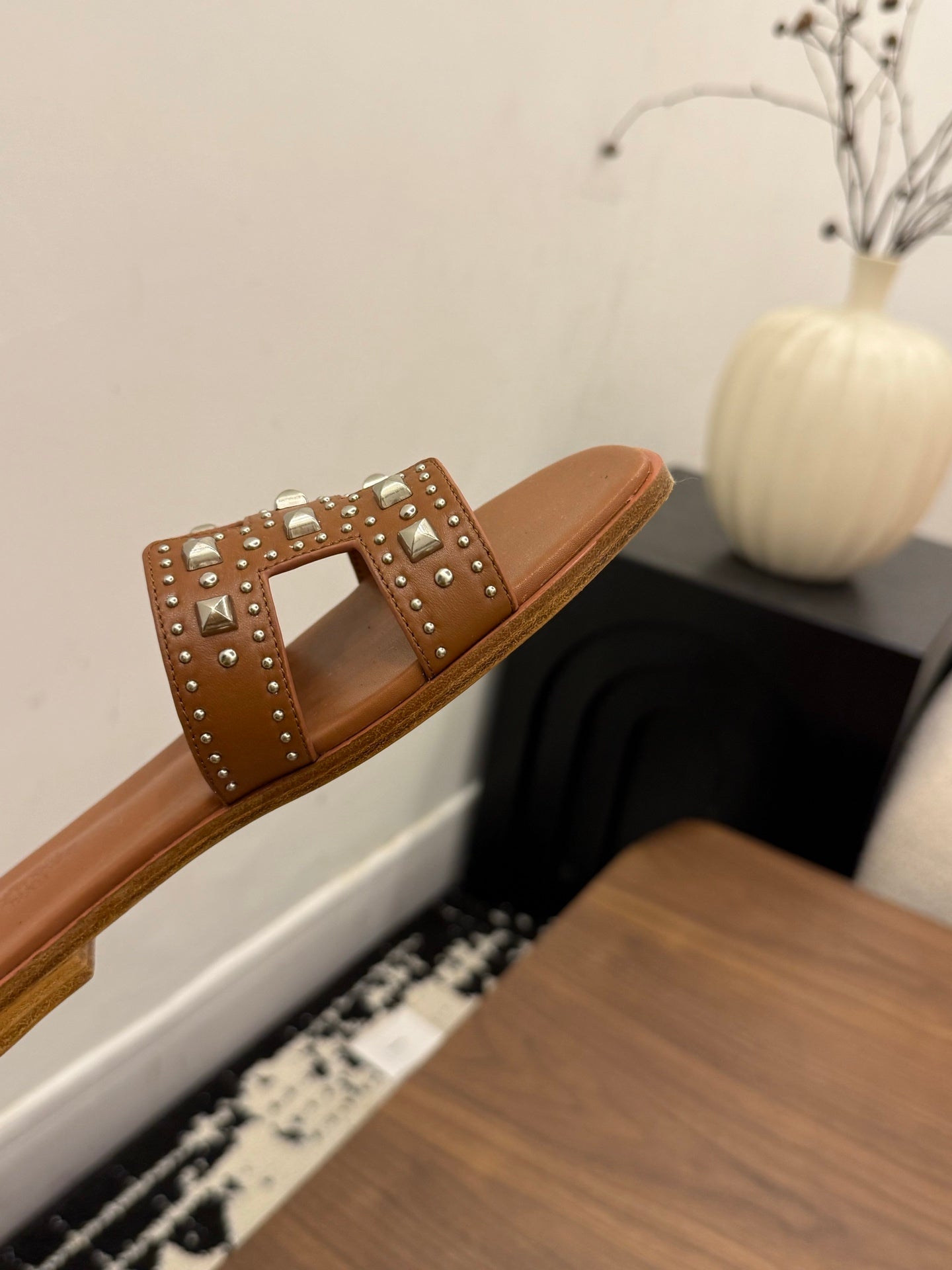 HM 26s Oran Studded Sandals In Brown Calfskin