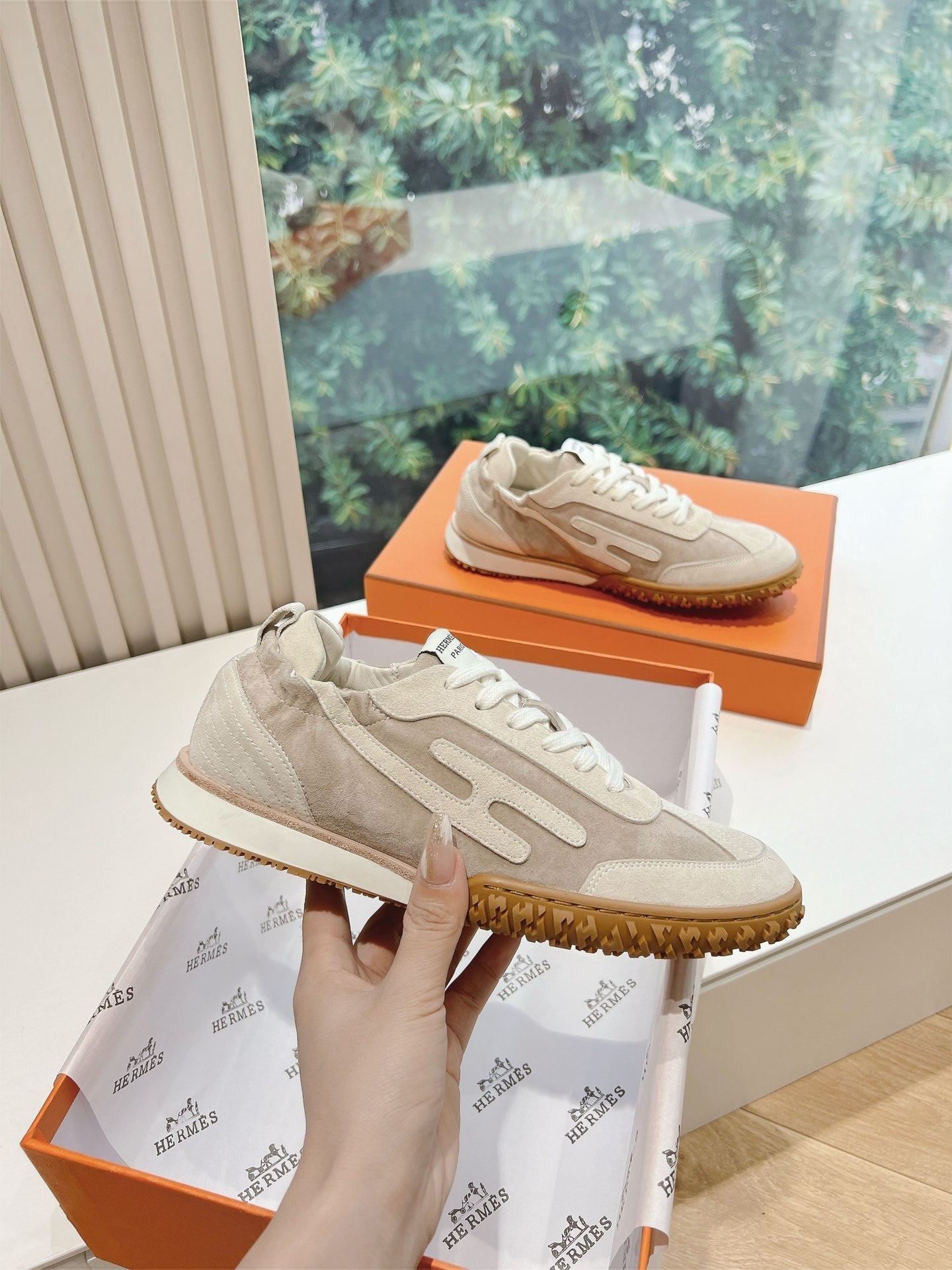 HM JET SNEAKER GREY CREAM CALFSKIN SUEDE