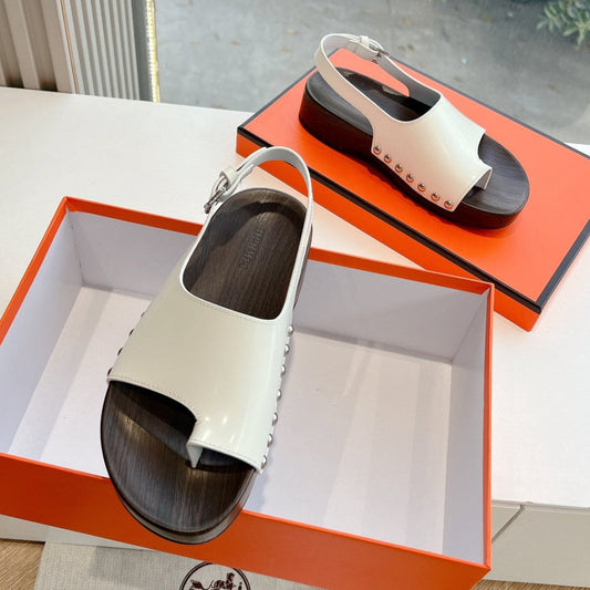 HM Flat Sandal In White Calfskin