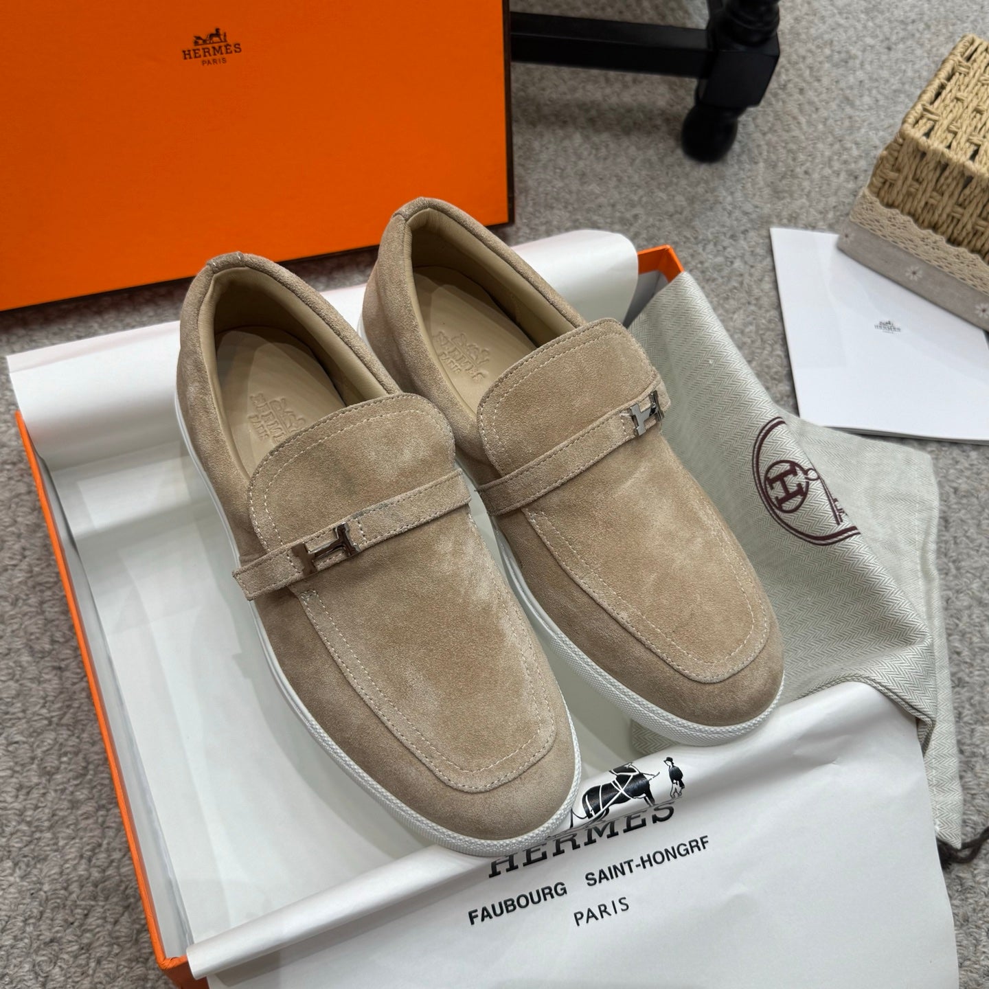 HM Job Loafers Beige Suede 523218