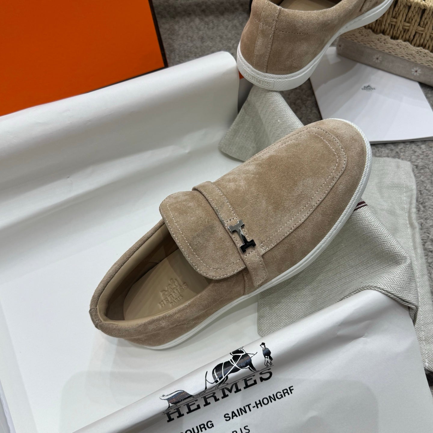 HM Job Loafers Beige Suede 523218