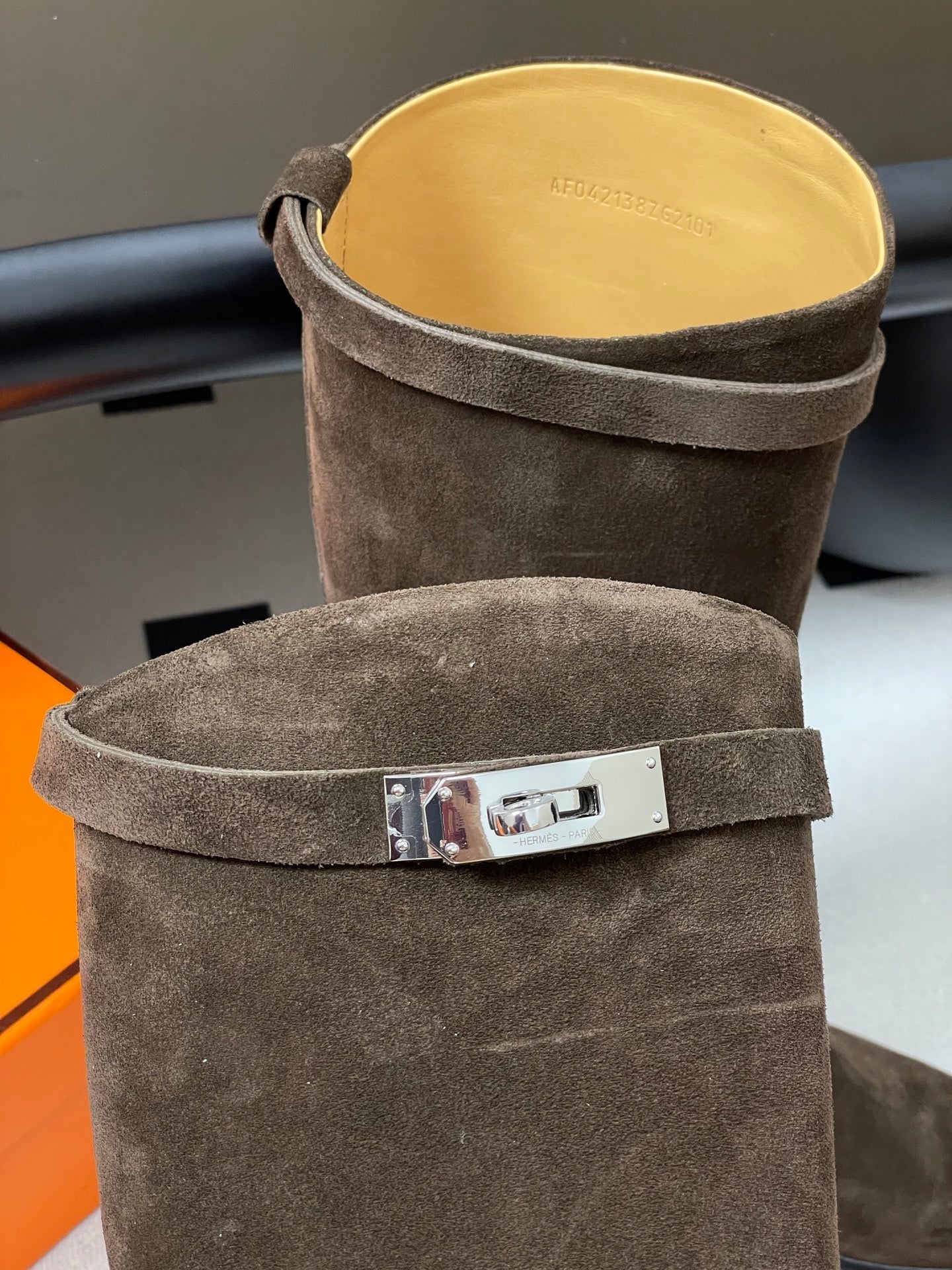 HM Jumping Boots 30mm Dark Brown Kelly Buckle Suede 423265