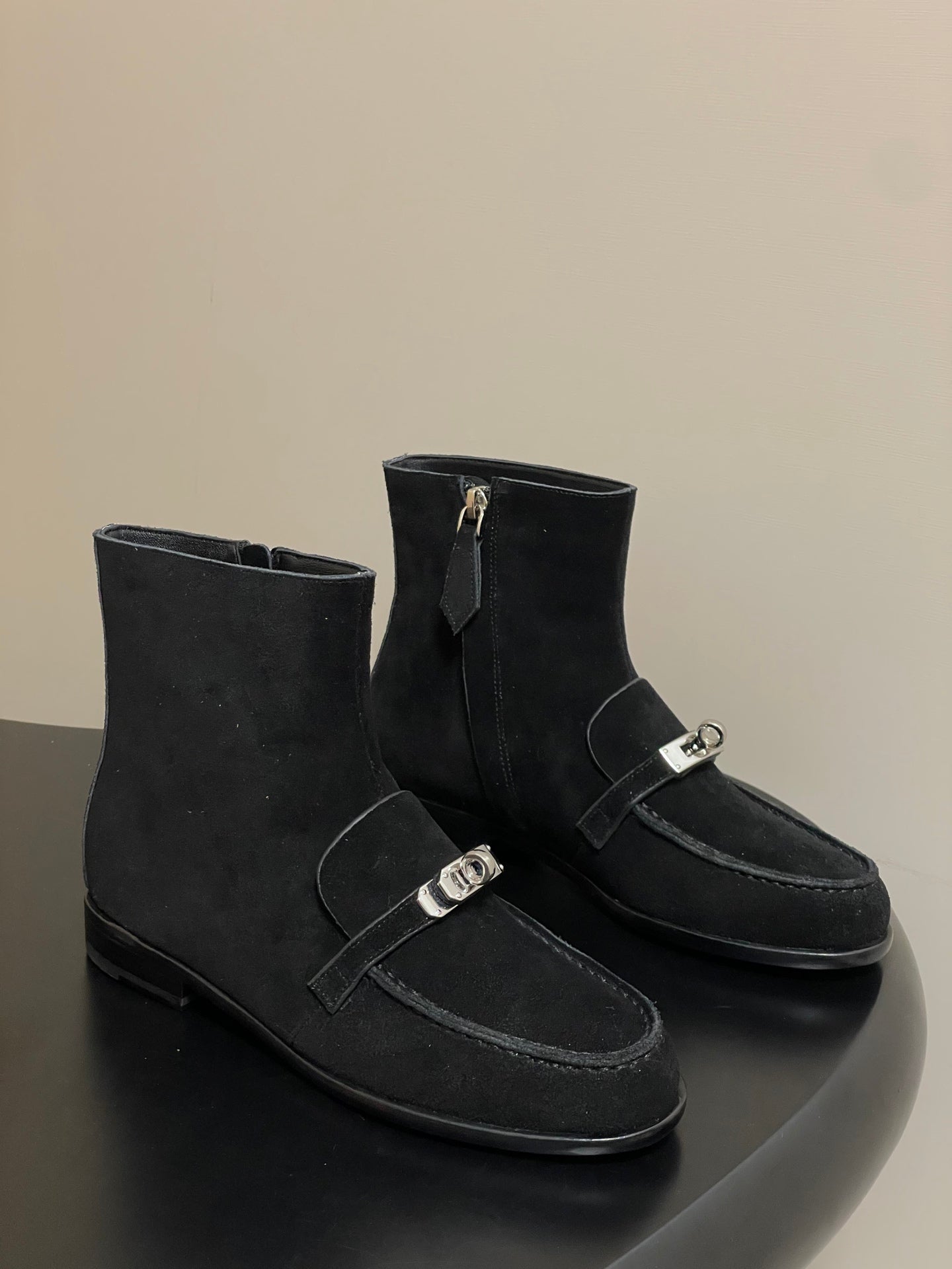 HM Short Boots 25mm Kelly Buckle Black Suede