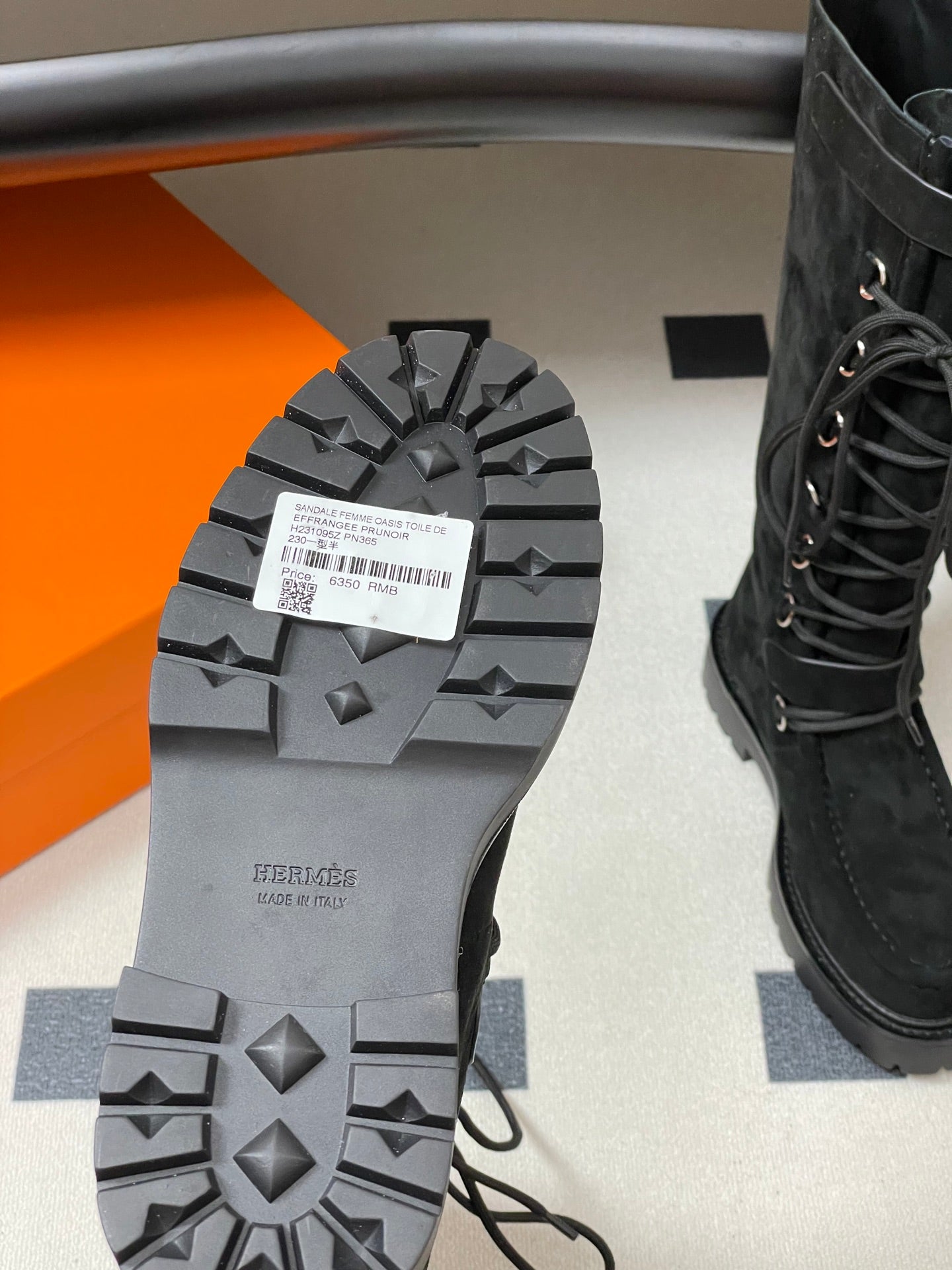 HM Lace Up Boots 25mm Belt Buckle Black Suede