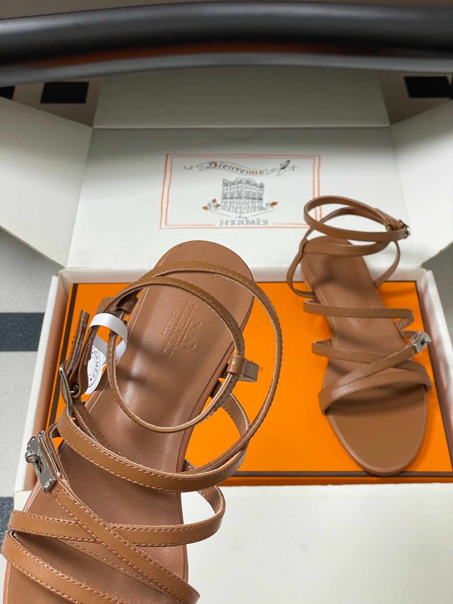HM Lullaby Sandals Brown Calfskin 593788