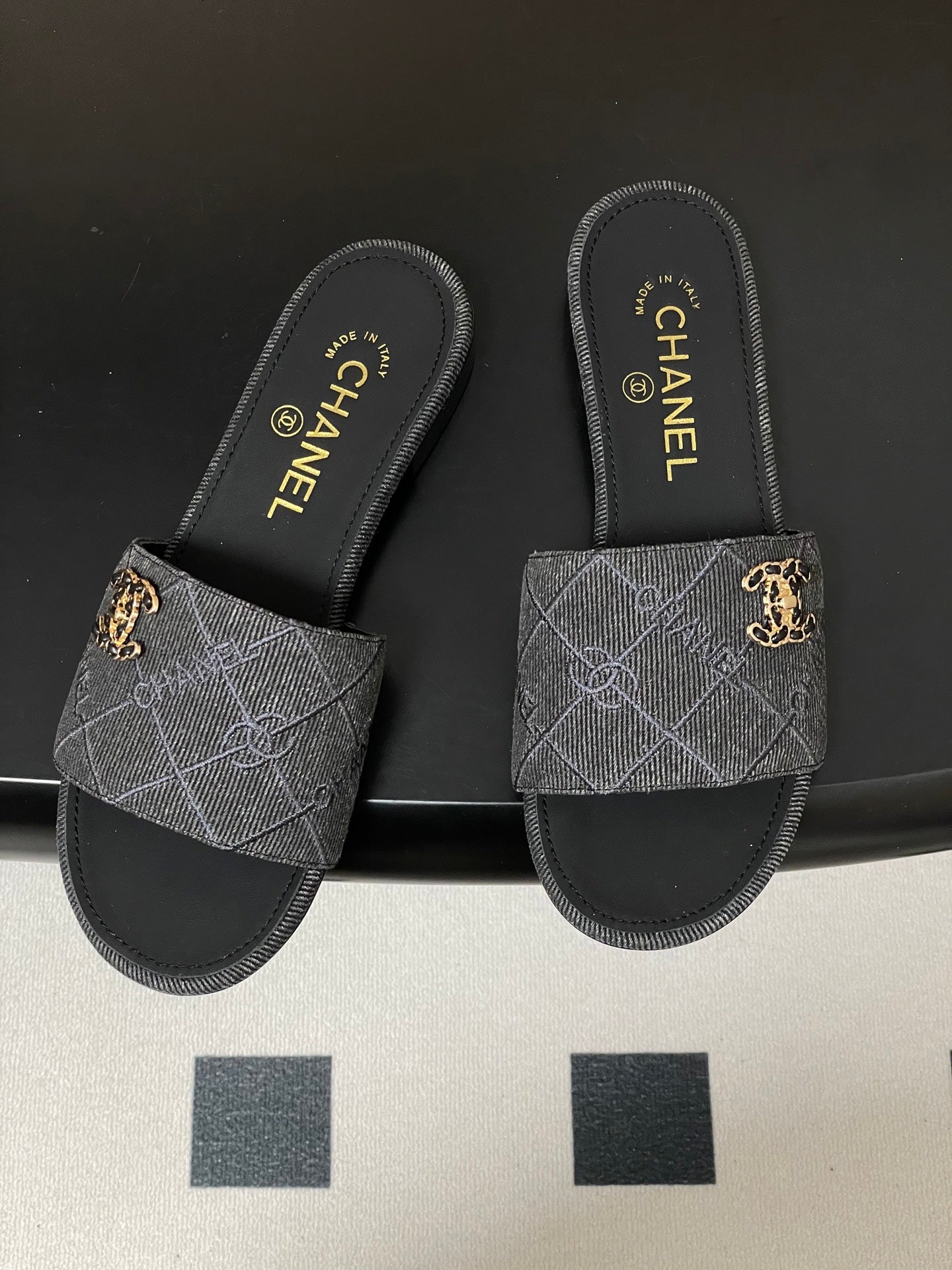CC 26s Flat Sandals Black Canvas Sheepskin Double C 649508