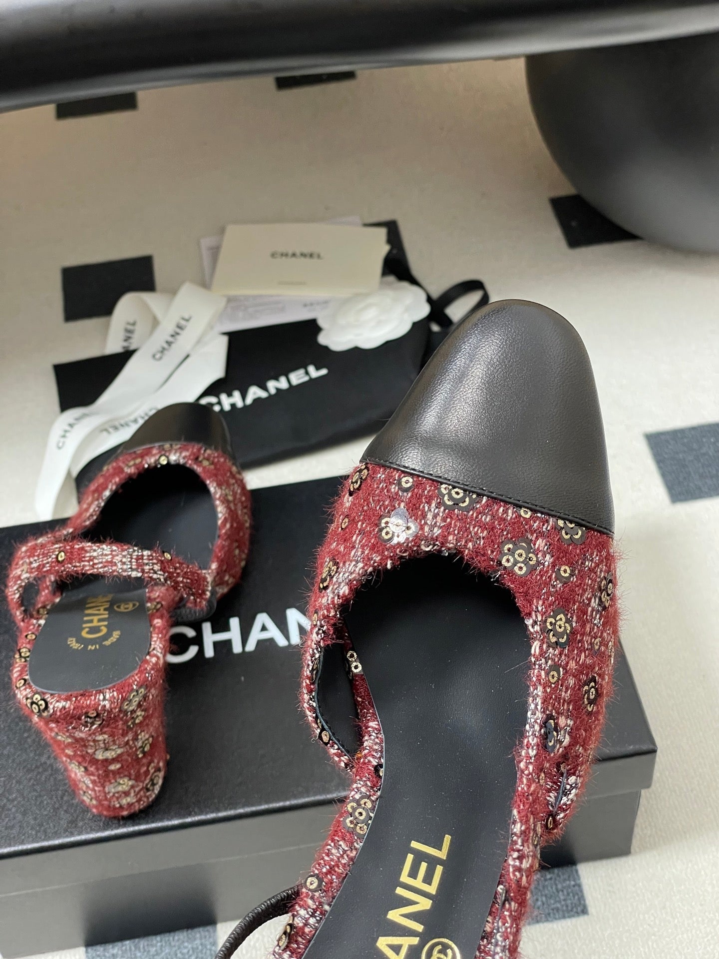 CC 26s Slingback 95 Dark Red Black Tweed Sheepskin 649422