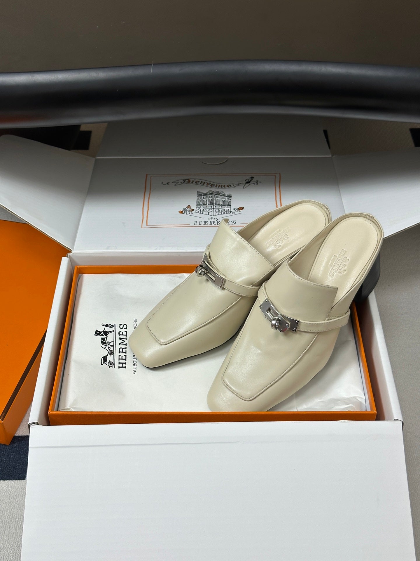 HM Blossom Mule 65mm Beige Sheepskin 902908
