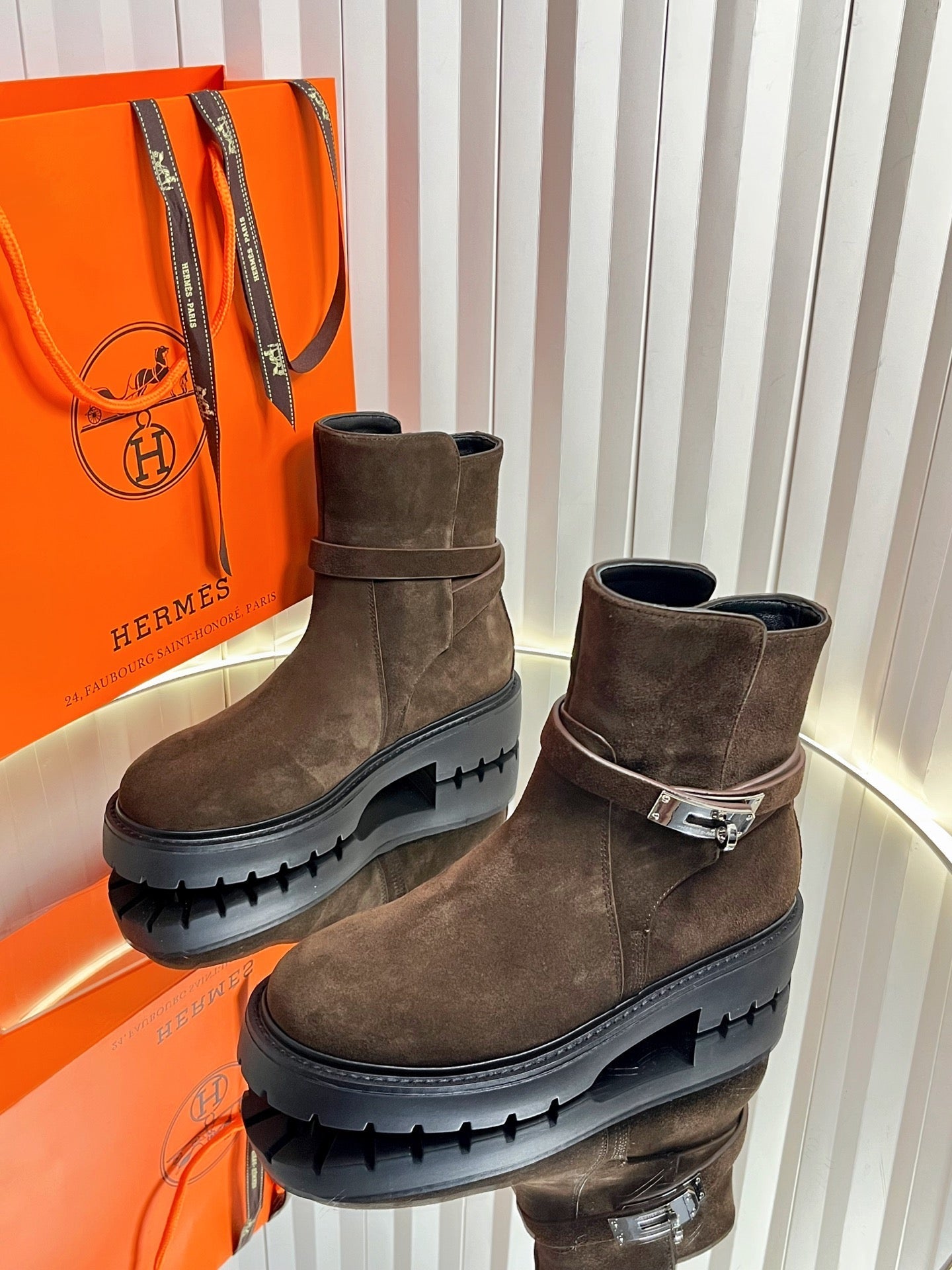 HM Jeff Ankle Boot Taupe Suede 616101