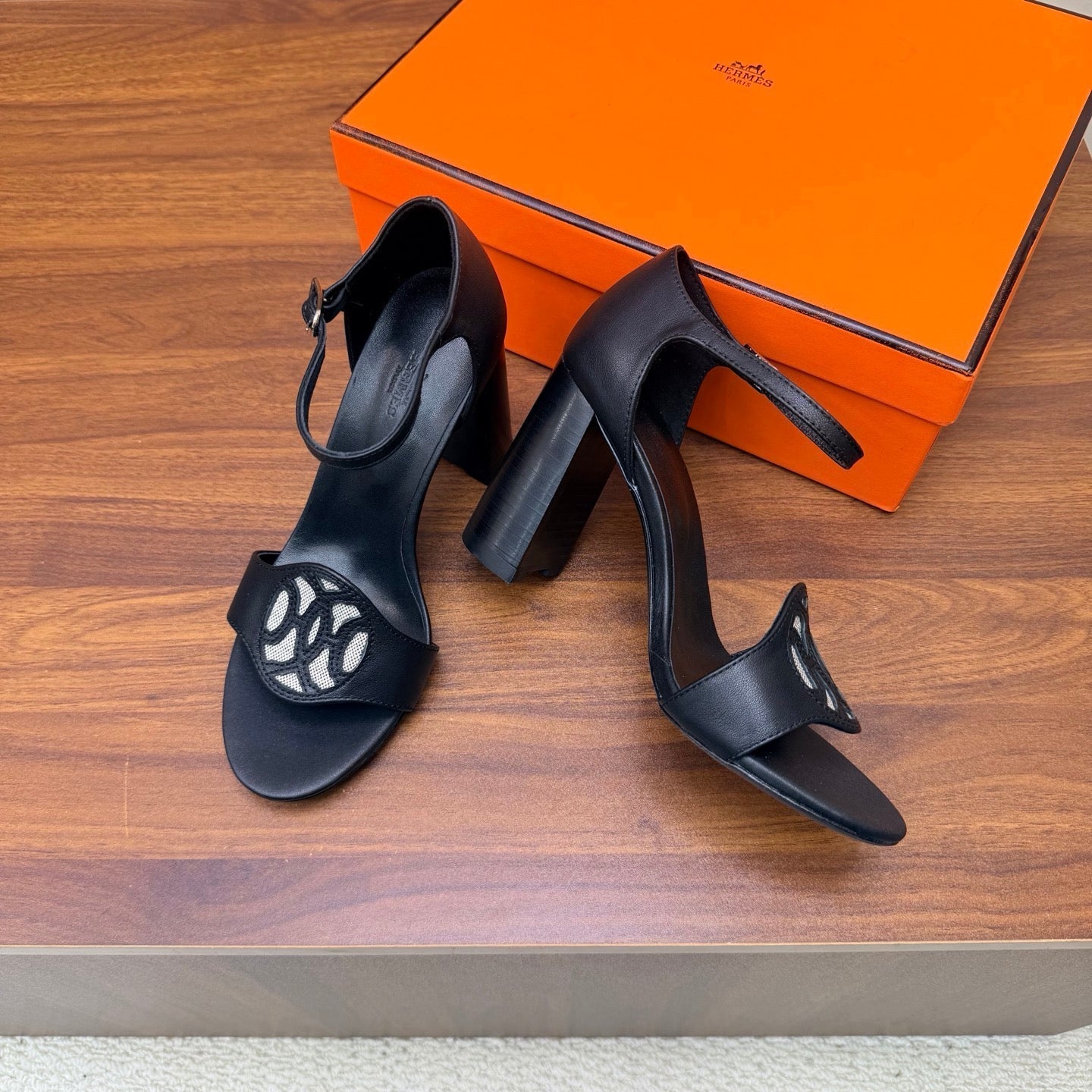 HM 26s Marquise Sandal 85mm In Black Calfskin