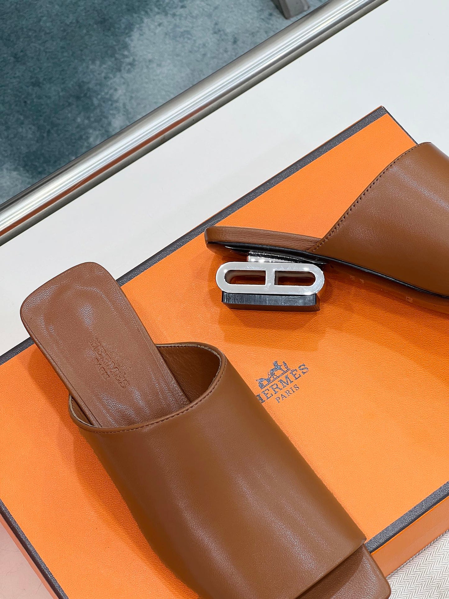 HM Idole Sandal In Bronze Brown Calfskin