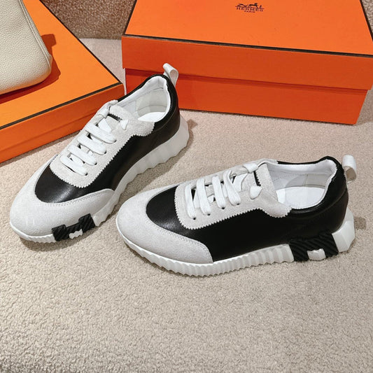 HM Mainland Sneaker In Pale Gray Suede And Black Calfskin