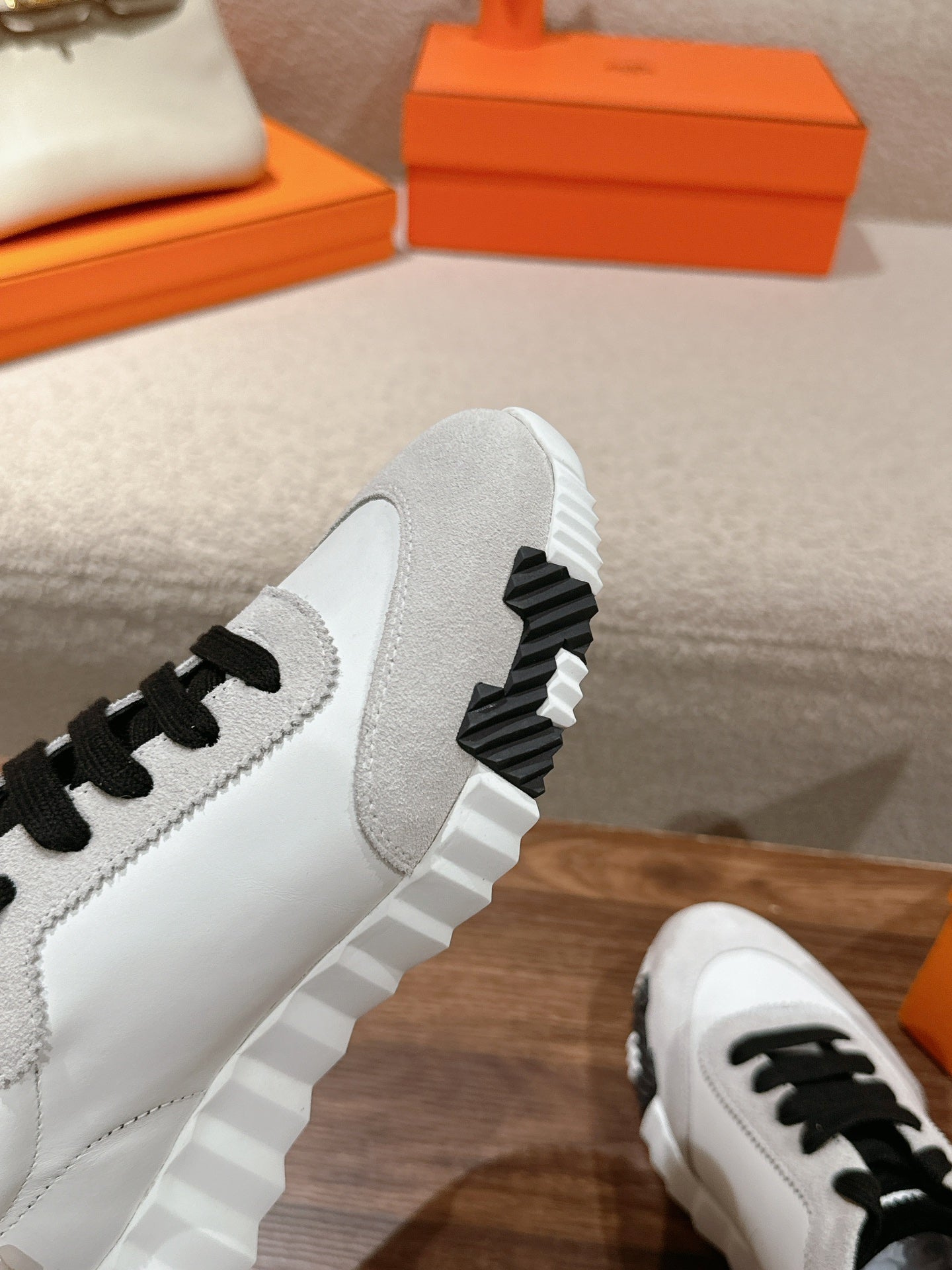 HM Mainland Sneaker In Pale Gray Suede And White Calfskin