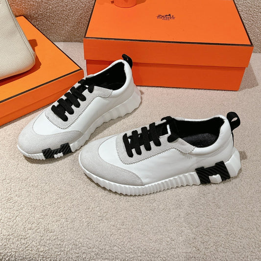 HM Mainland Sneaker In Pale Gray Suede And White Calfskin