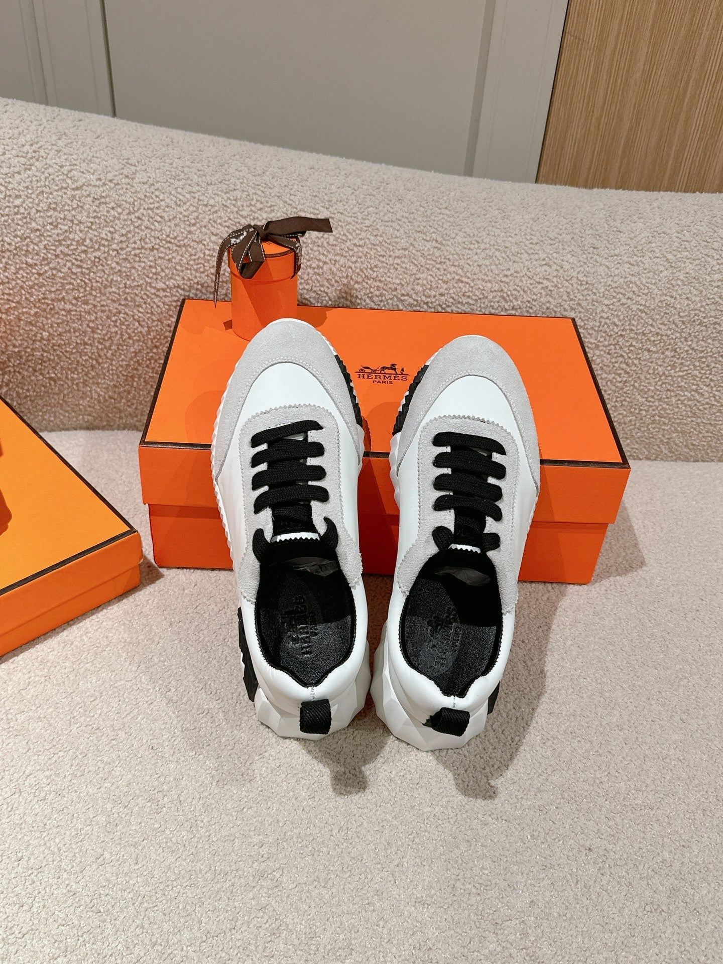 HM Mainland Sneaker In Pale Gray Suede And White Calfskin