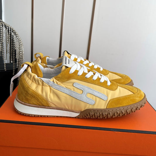 HM Jet Sneaker Yellow Suede 739993
