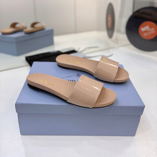 Prada Slides Beige Patent Leather 834595