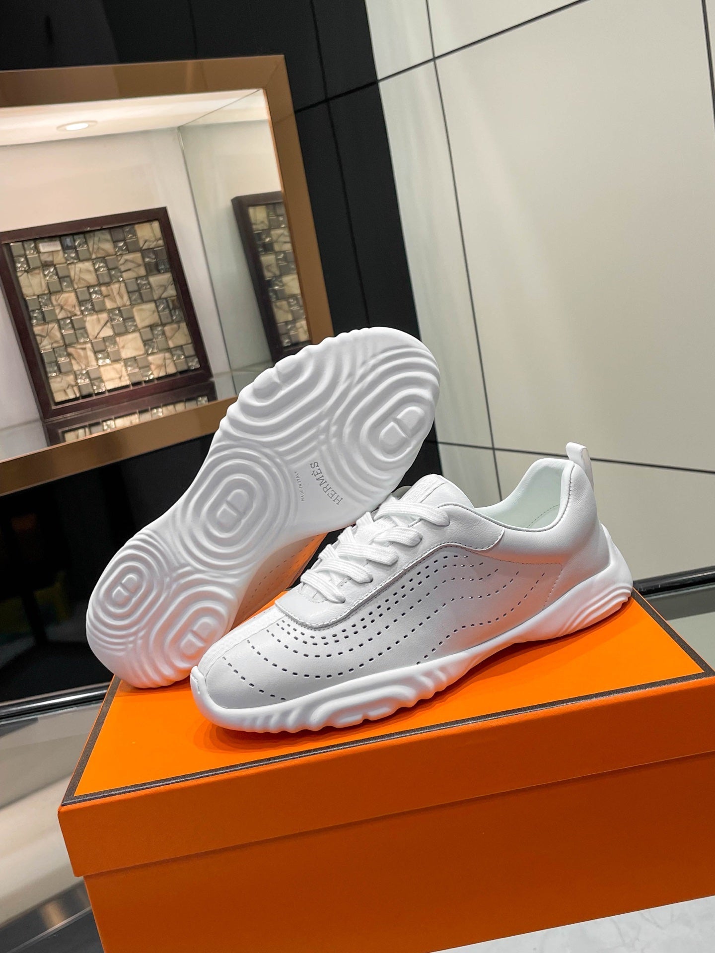 HM 26s Neon Sneaker White Sheepskin 846397