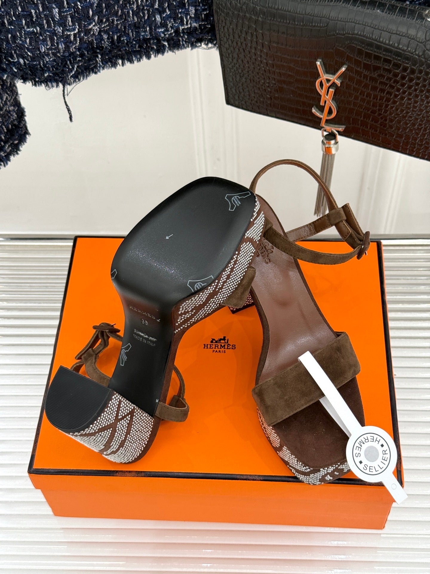 HM 26s Lightning Sandal 7cm Dark Brown Suede Sheepskin 675698