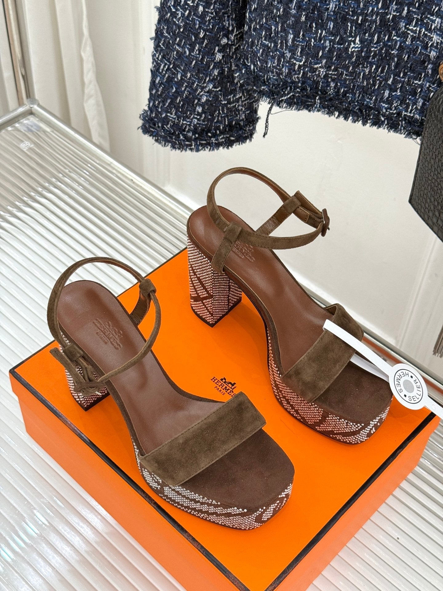 HM 26s Lightning Sandal 7cm Dark Brown Suede Sheepskin 675698