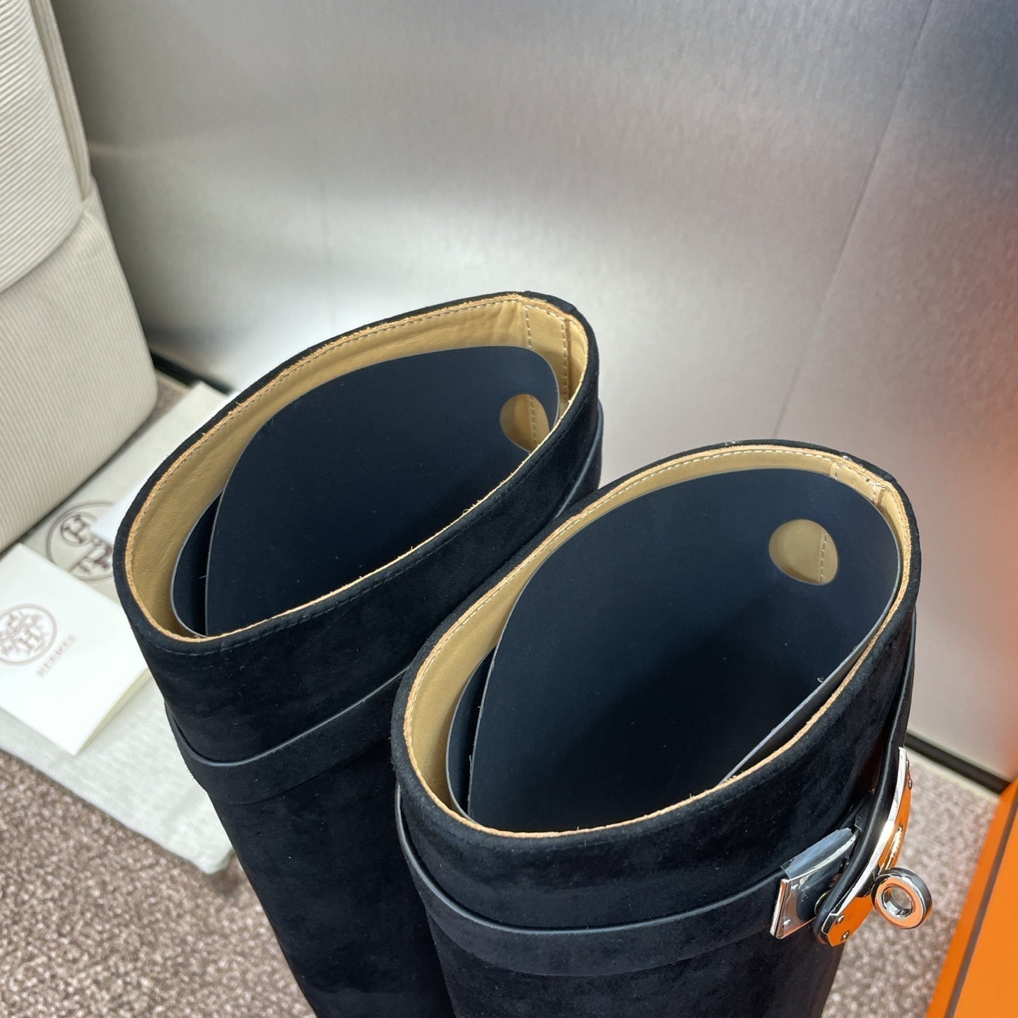 HM 25 Knee-High Boots Black Suede 508503
