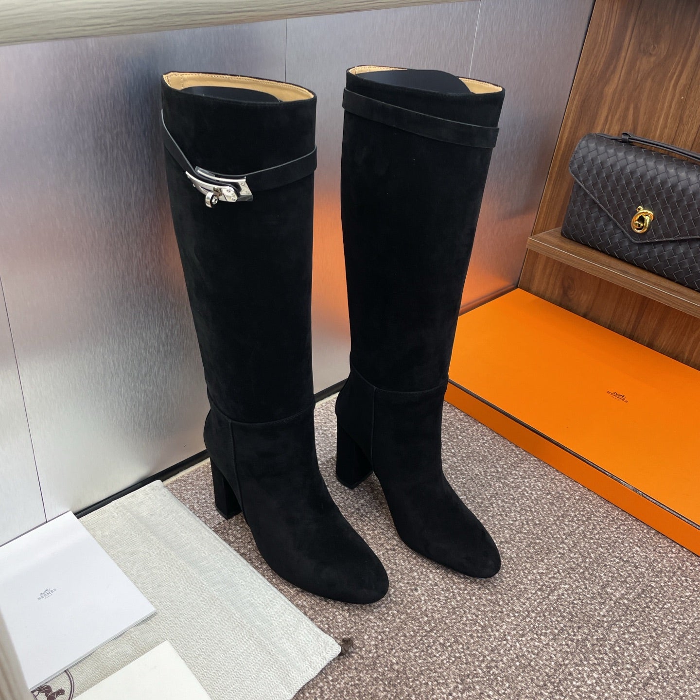 HM 25 Knee-High Boots Black Suede 508503