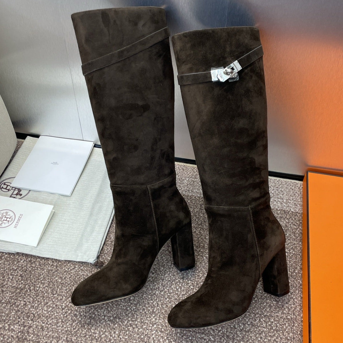 HM 25 Knee-High Boots Dark Brown Suede 508504