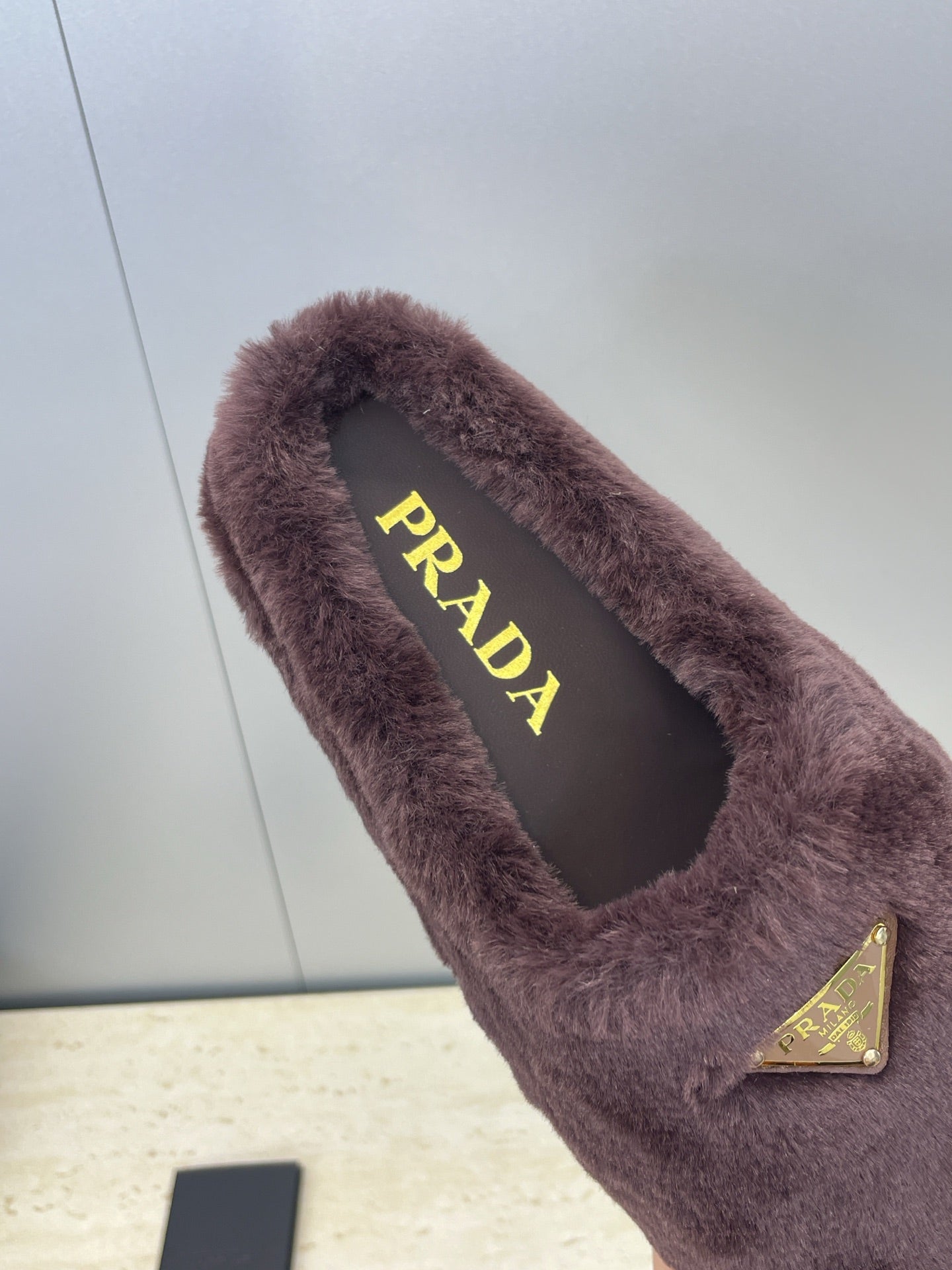 Prada 25s Slide Burgundy Shearing 551885