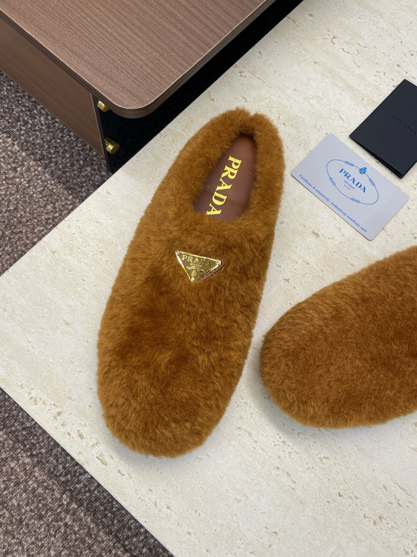 Prada 25s Slide Brown Shearing 551886