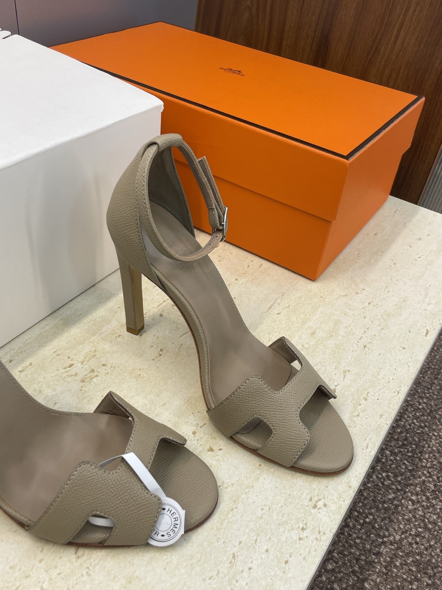 HM 26ss High Heel Sandals 105 Taupe Cowhide 607127