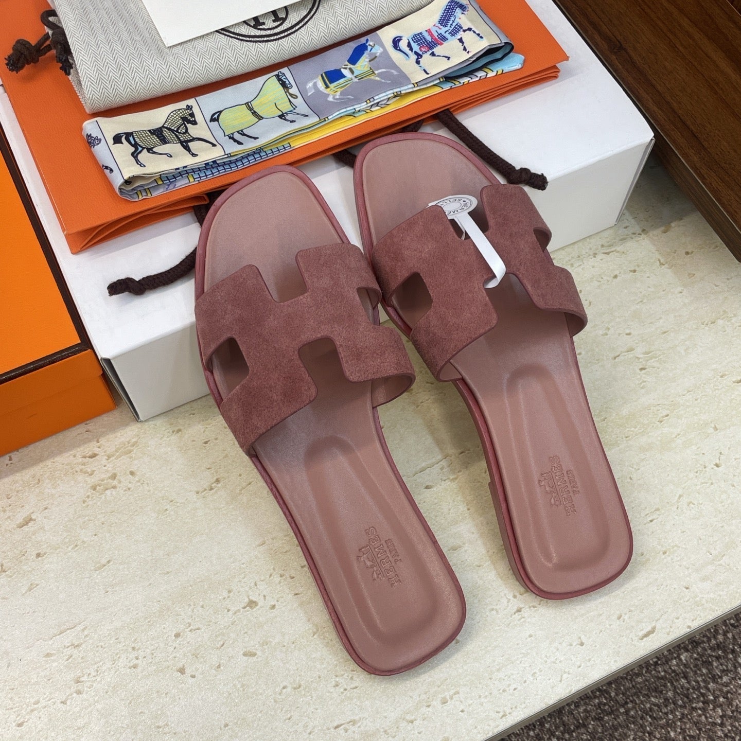 HM 26ss  Oran Sandals Dusty Rose Suede Cowhide 607205